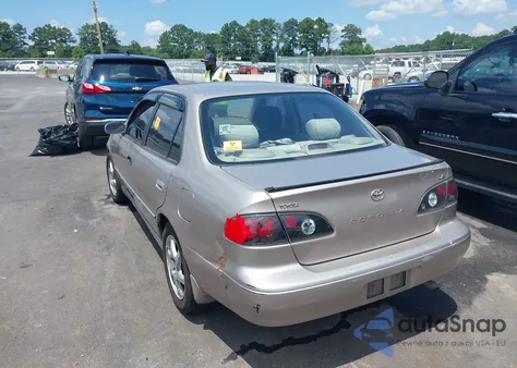 1998 Toyota Corolla Le z USA, uszkodzony, nr VIN 1NXBR18EXWZ042192